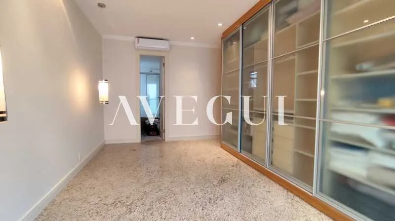 165 m² apartment with 3 bedrooms, 5 baths, and balcony — photo 20