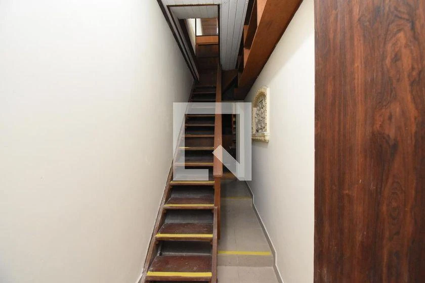 Casa com 5 quartos, 3 banheiros e cozinha separada — photo 43