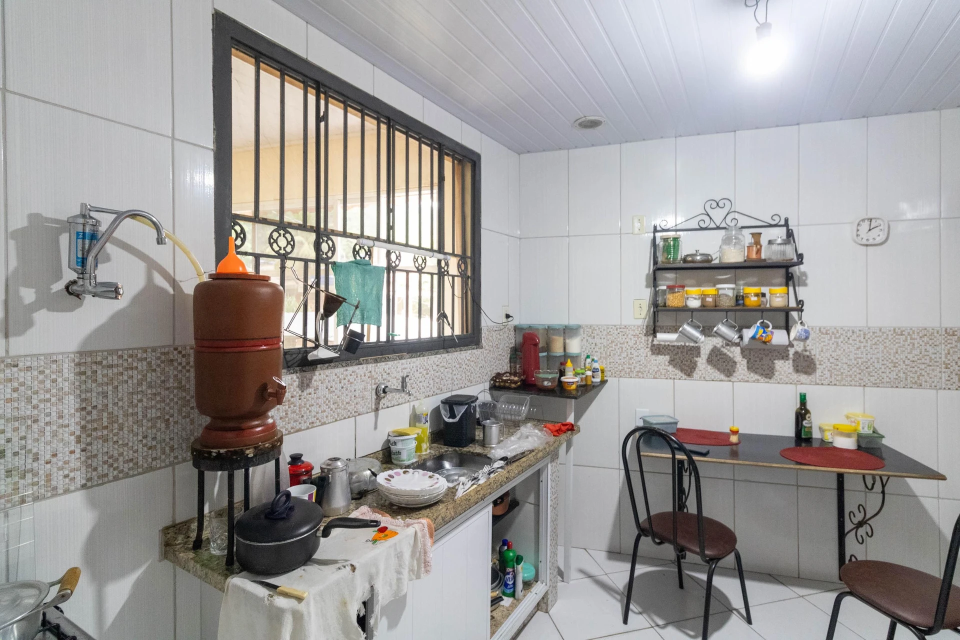 Furnished house with 1 bedroom and 1 bath plus parking — photo 9