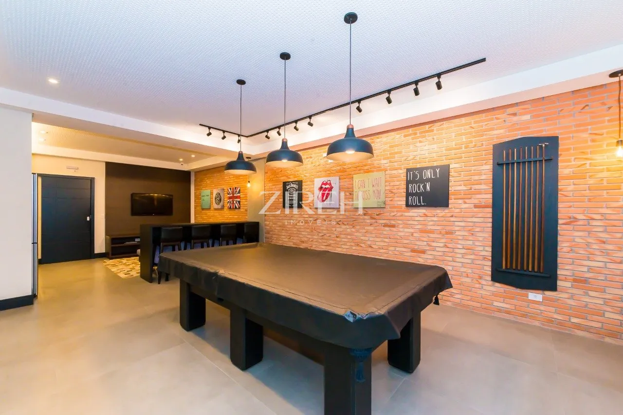 One-bedroom apartment in a building with a gym — photo 20