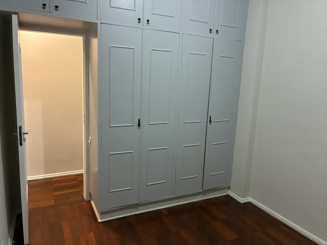 Apartment, 100 m², with wood or laminate floors — photo 2