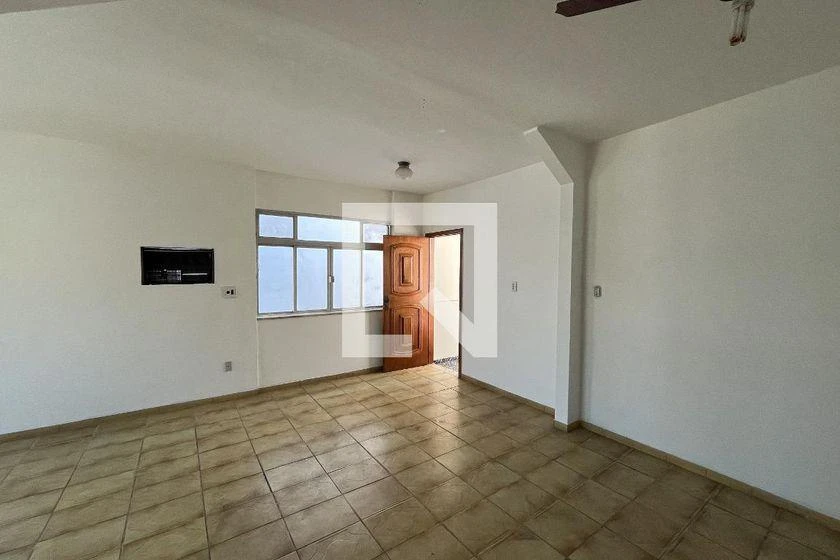 160 m² apartment with 2 bedrooms and a backyard