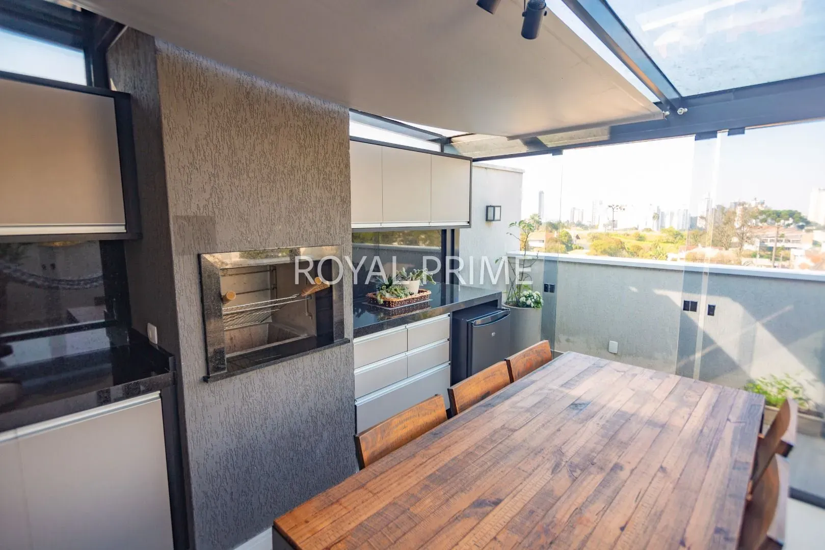 133 m² apartment with 2 en-suite bedrooms and private BBQ — photo 27