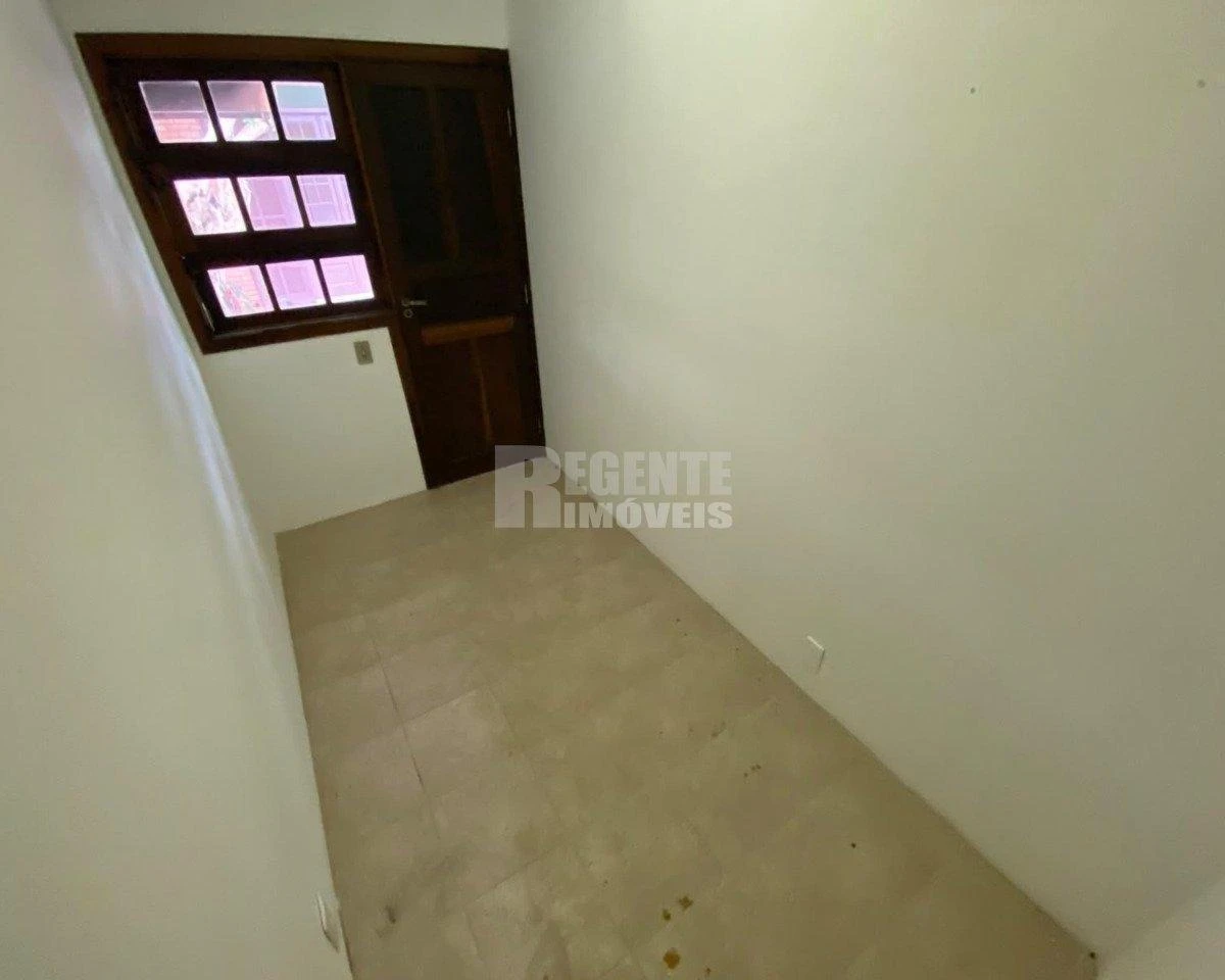 3-bedroom house with a home office in Florianópolis — photo 45