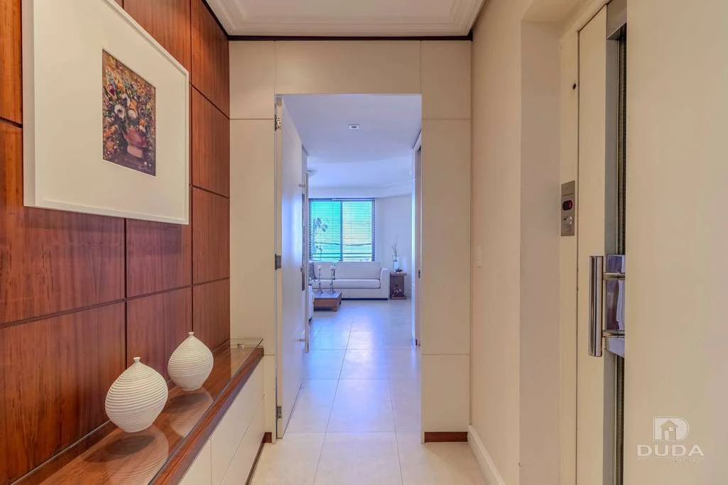 Apartamento sem mobília com 402 m² e cozinha integrada — photo 5