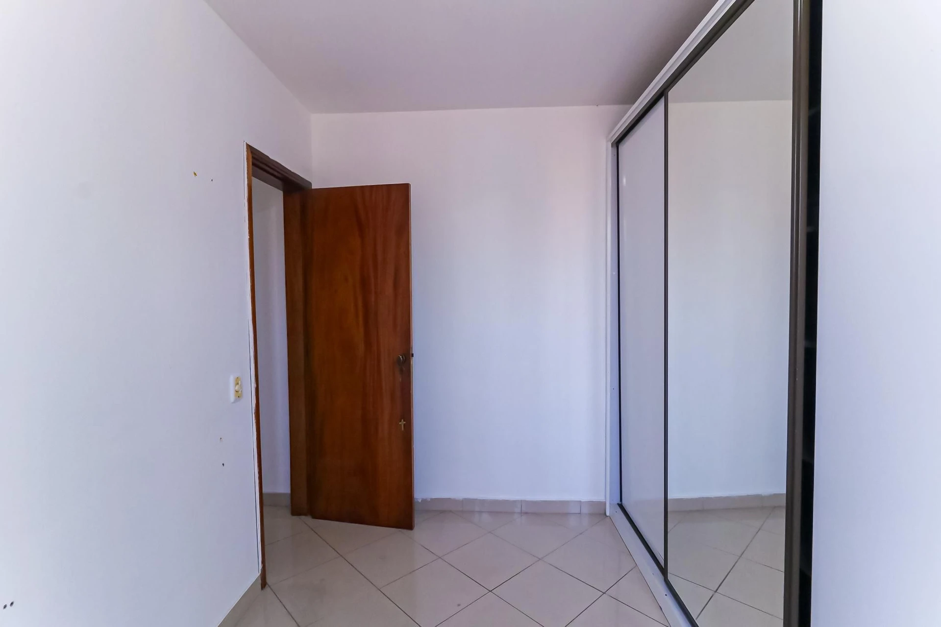 2-bedroom apartment in a building with a sauna — photo 9