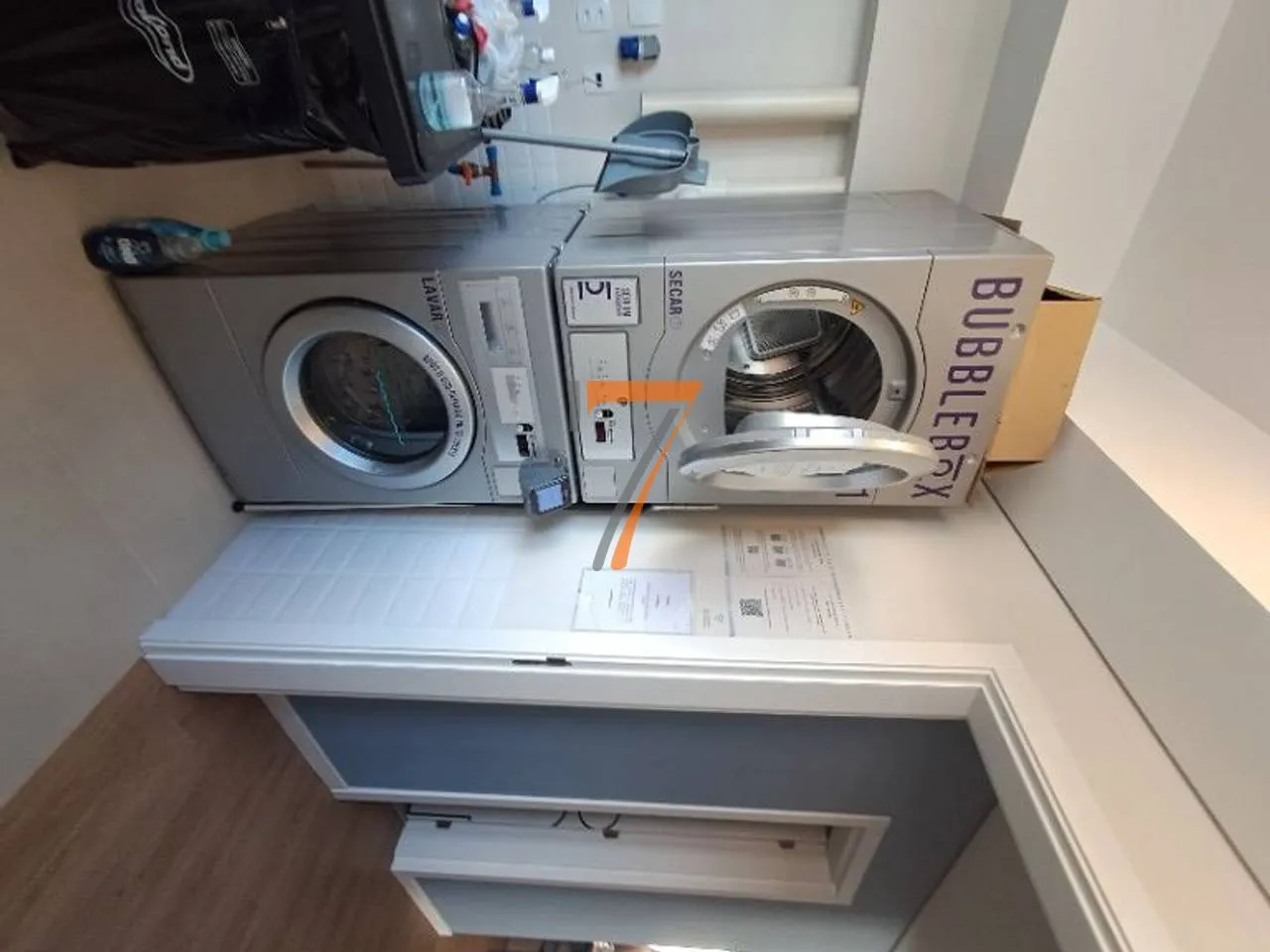 Furnished studio with 1 bedroom and 30 m² — photo 12