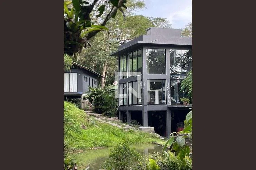 Casa com 5 quartos e cozinha em conceito aberto — photo 13