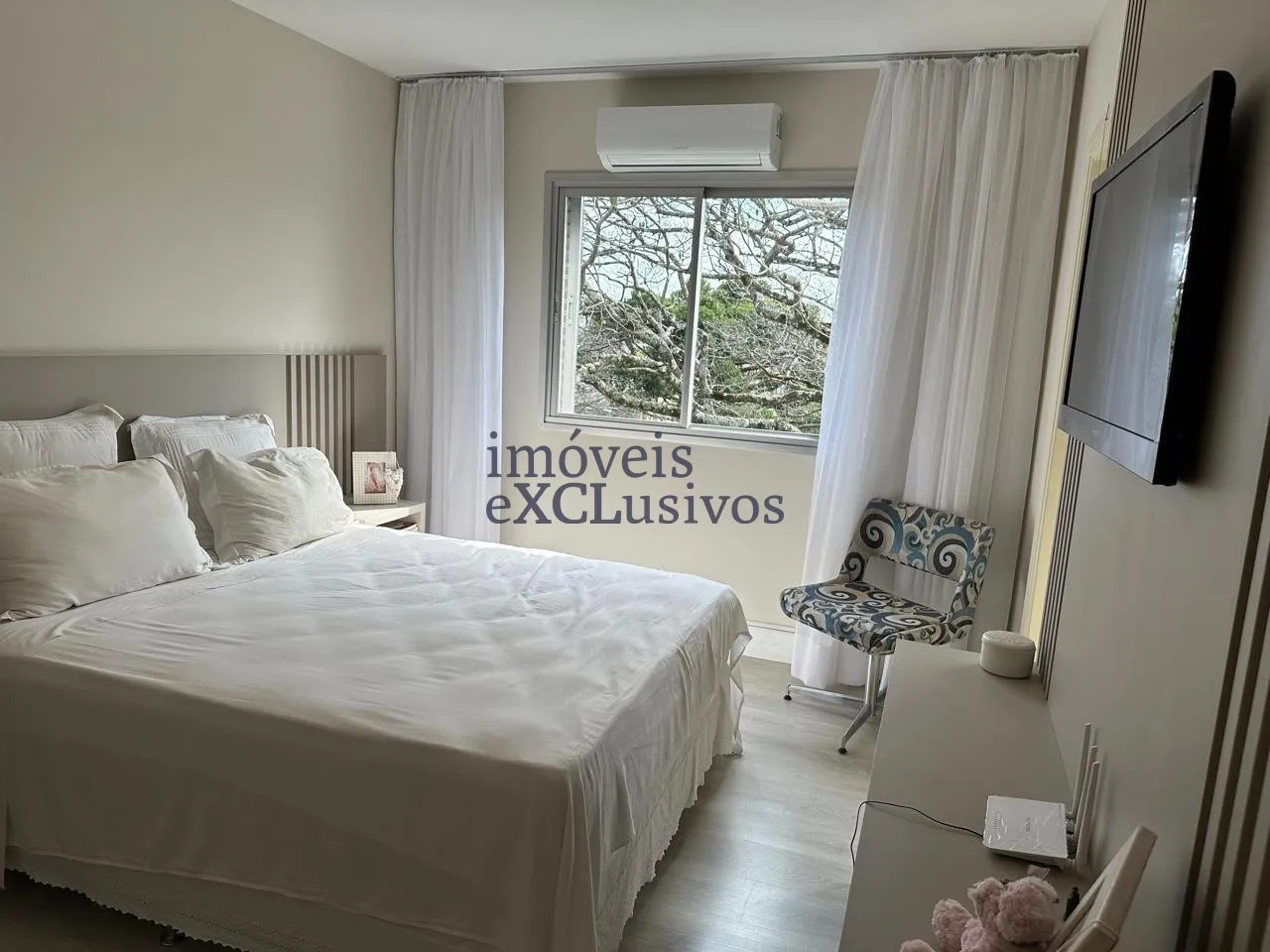 Furnished 4-bedroom apartment with 5 bathrooms — photo 23