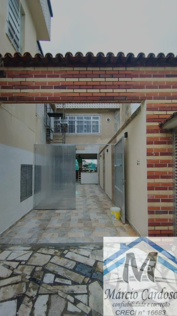Apartment-style house with 3 bedrooms and 3 bathrooms — photo 28