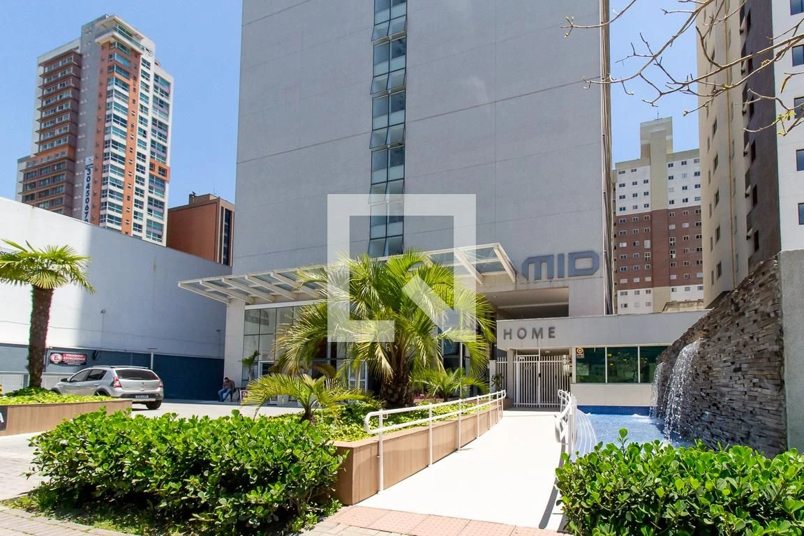 2-bedroom apartment with a grill on the balcony in Curitiba — photo 56