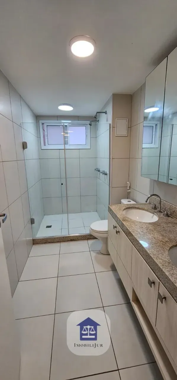 Unfurnished 4-bedroom cover with a gas stove kitchen — photo 11