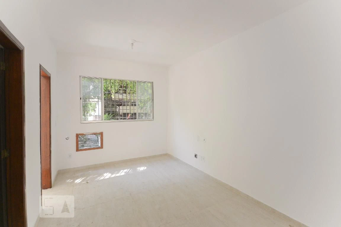 House for rent with 5 bedrooms and 2 bathrooms — photo 5