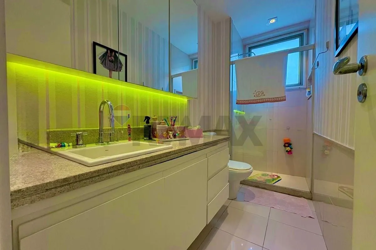 Apartamento de 315 m² com 4 dormitórios e 5 banheiros — photo 23