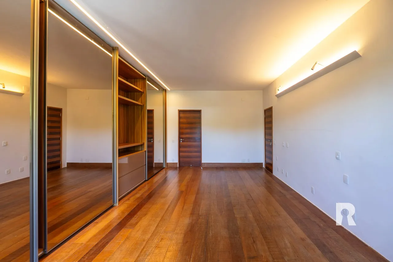 Furnished house with 5 bedrooms and 5 bathrooms — photo 20