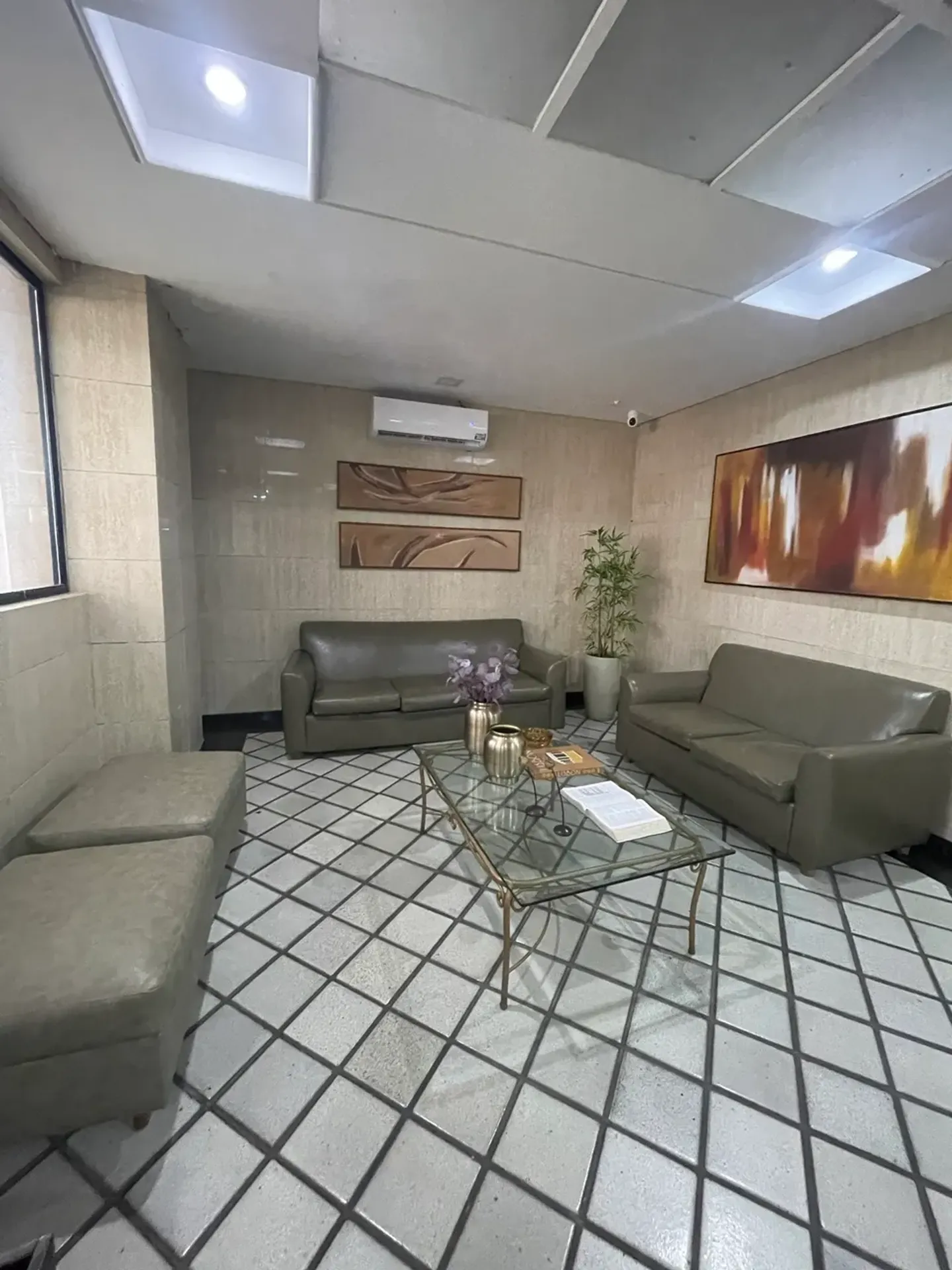 Furnished one-bedroom, 40 m² apartment in João Pessoa — photo 23