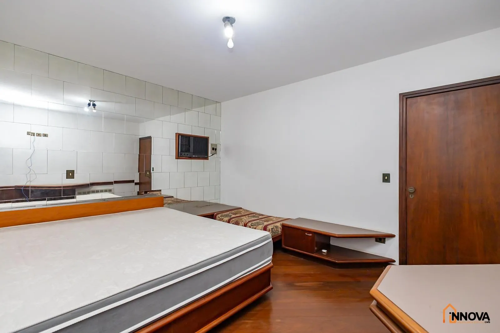 House with 5 bedrooms, 10 bathrooms, 5 parking spaces — photo 18