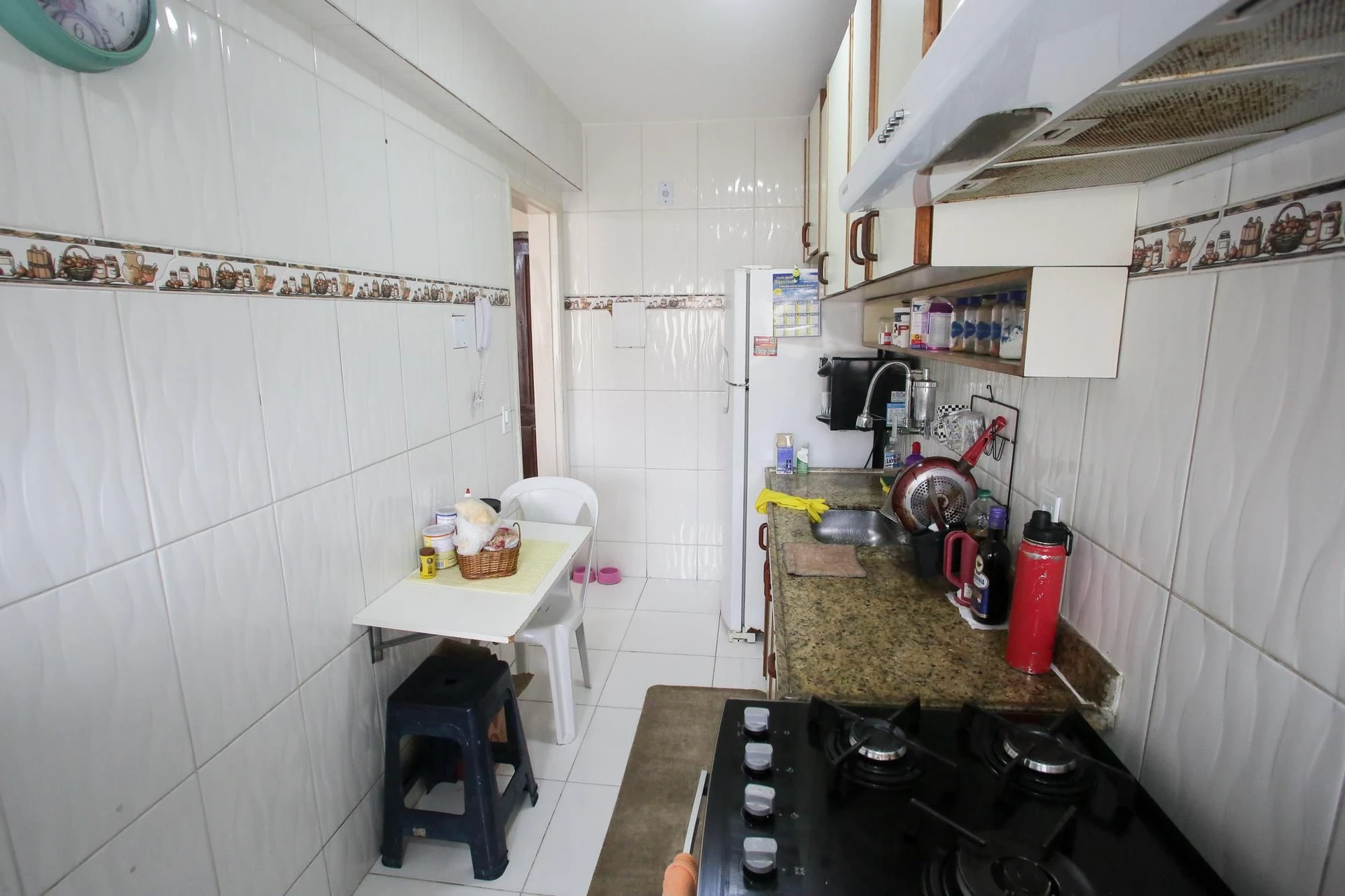 Apartamento mobiliado com 2 quartos e varanda — photo 2