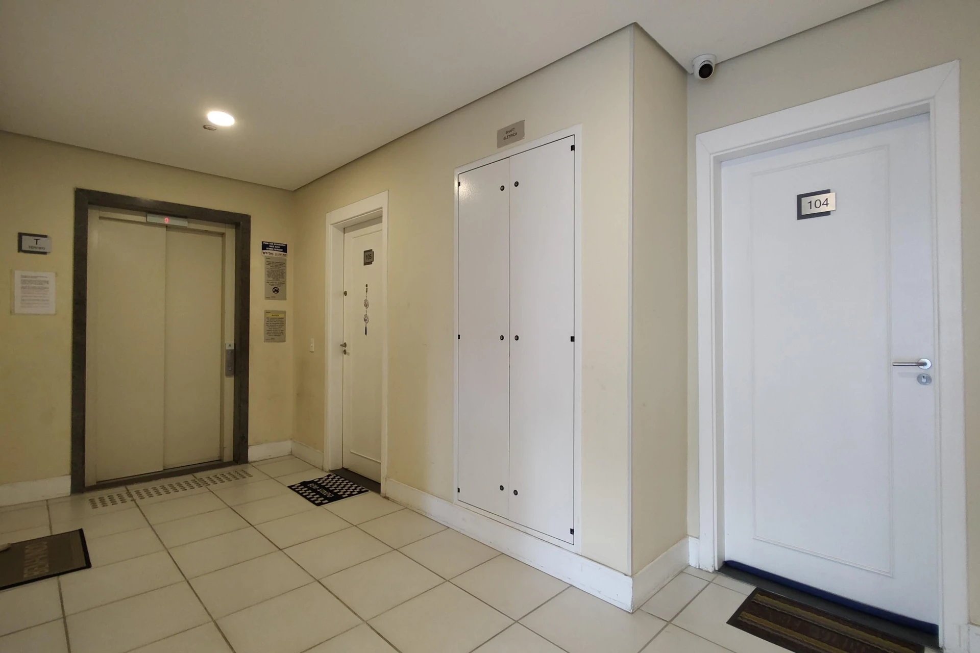 2-bedroom apartment with a glass-enclosed balcony — photo 73