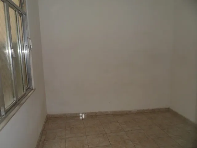 Unfurnished 2-bedroom apartment with 1 bathroom — photo 7