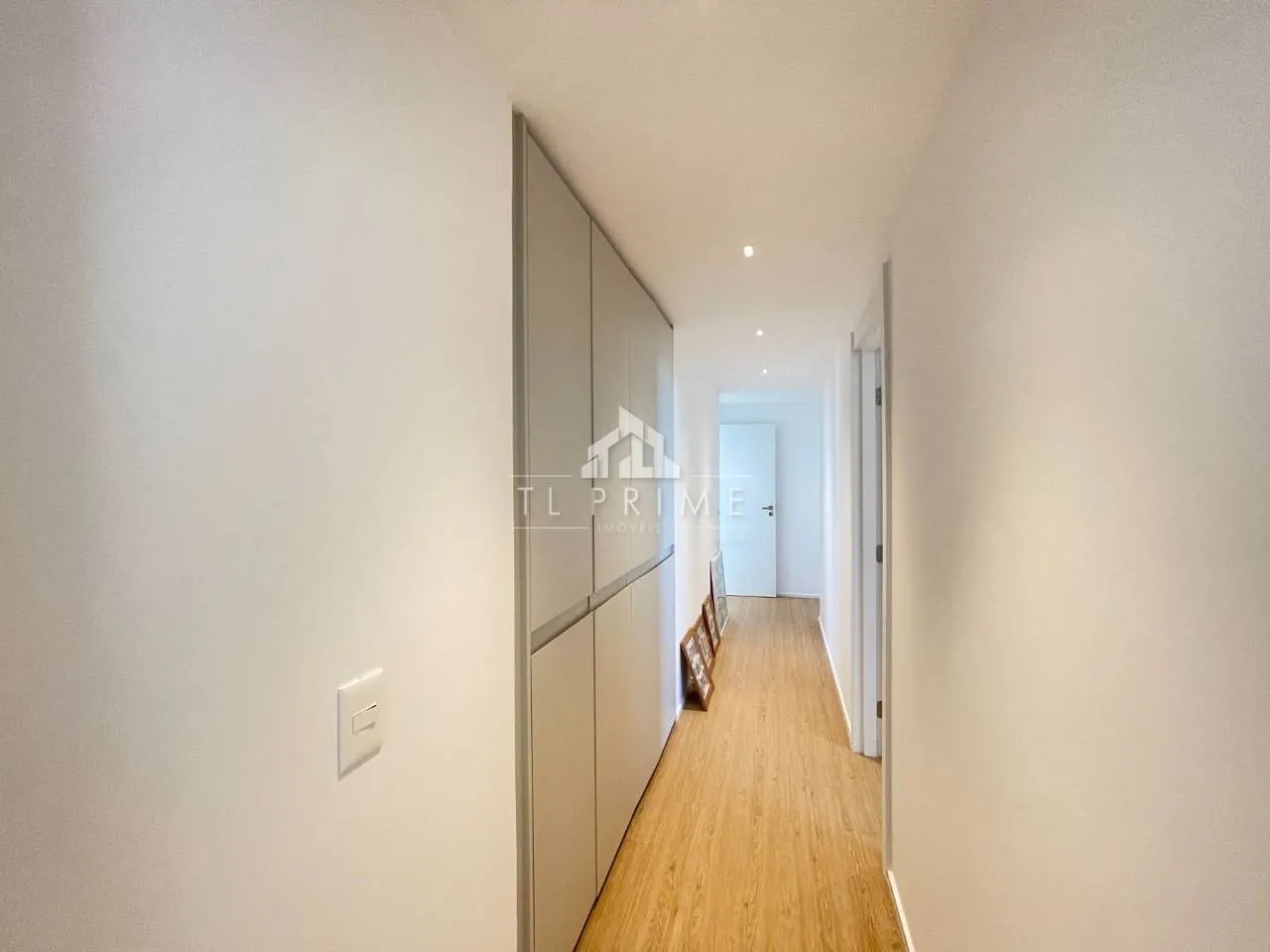 Rental apartment with balcony and 3 bedrooms — photo 29