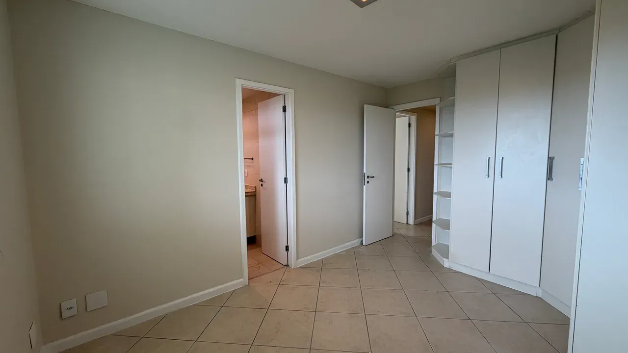 122 m² apartment with 3 bedrooms and garden views — photo 30