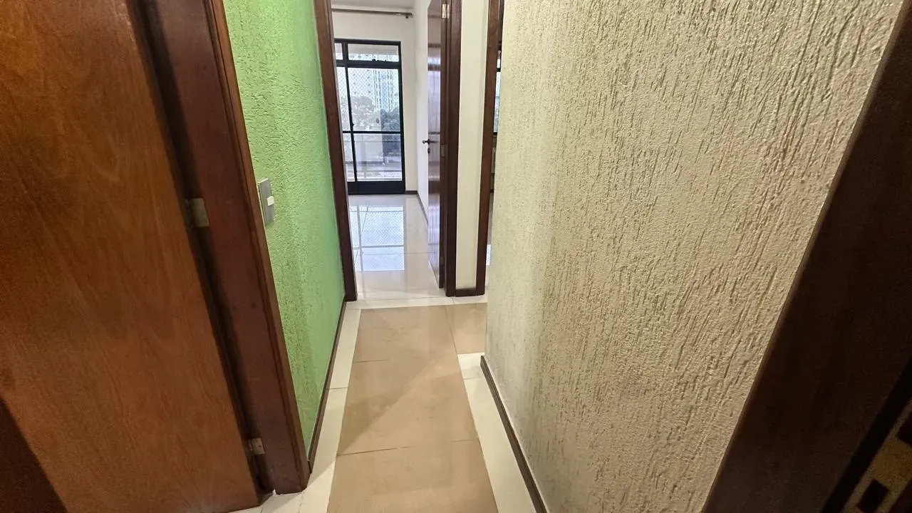 4-bedroom apartment with glassed-in balcony — photo 27