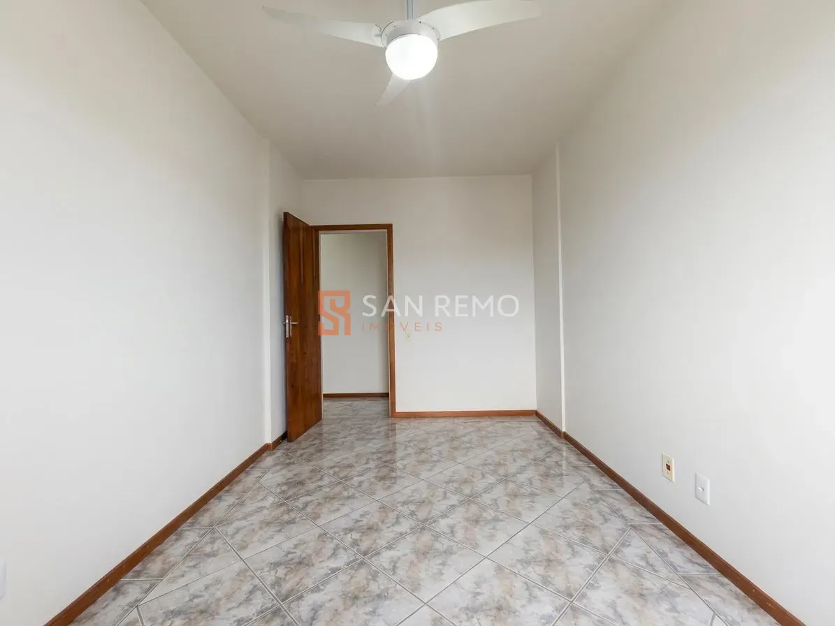 2-bedroom apartment in a building with a gym — photo 16