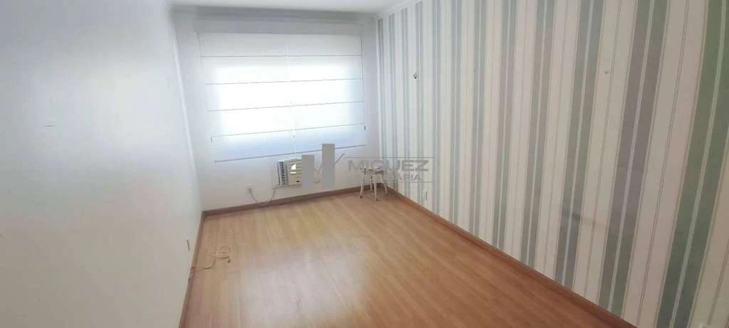 Furnished 321 m² apartment with 4 bedrooms and 2 parking — photo 19