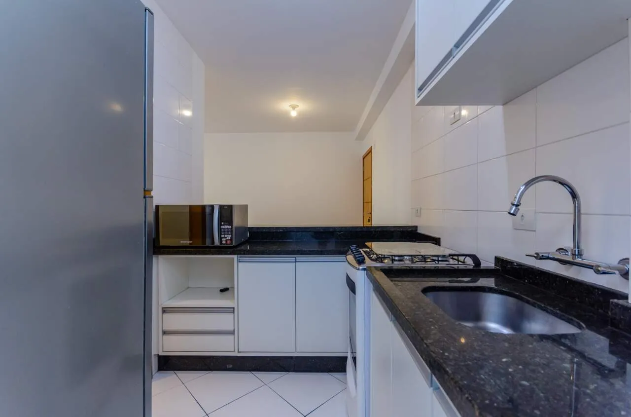 Wood or laminate floors in a 2-bedroom apartment, 60 m² — photo 3