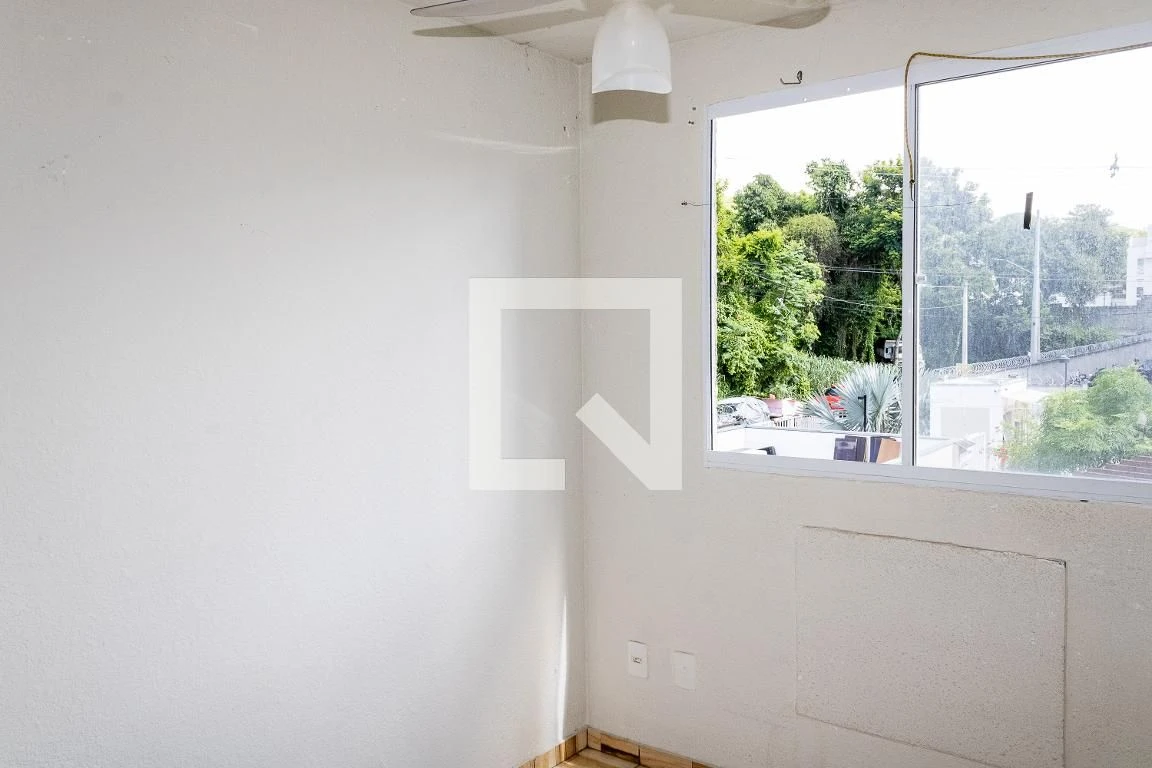 Apartamento com 2 quartos e área de lavanderia — photo 11