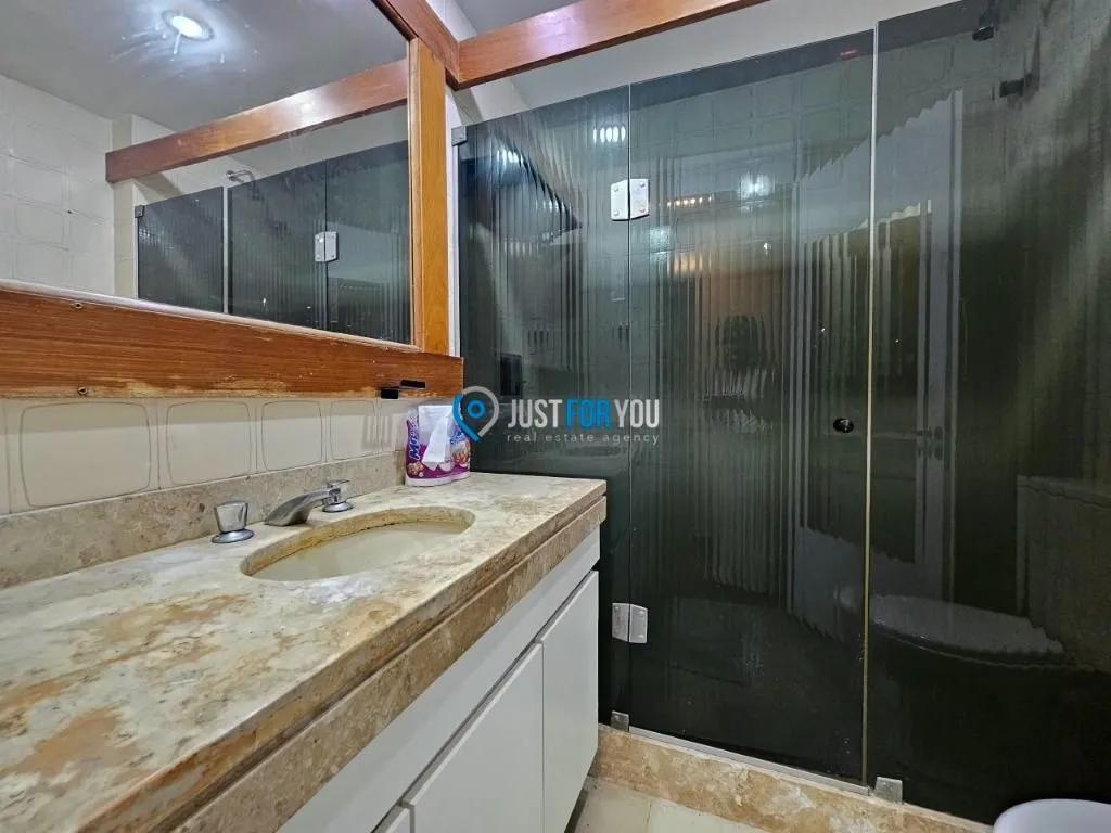 Home office in a one-bedroom apartment, 60 m² — photo 10