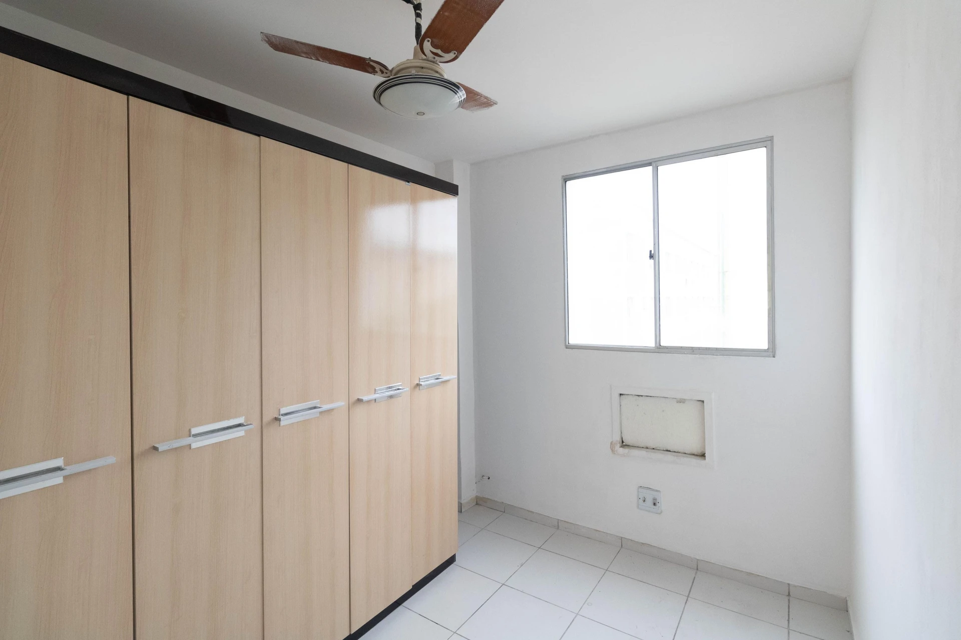 Apartamento de 2 quartos em condomínio com piscina — photo 31