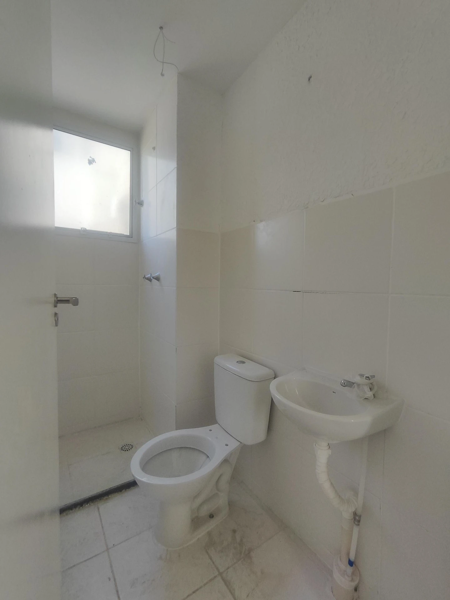 2-bedroom apartment with 1 bathroom and pet allowance — photo 32