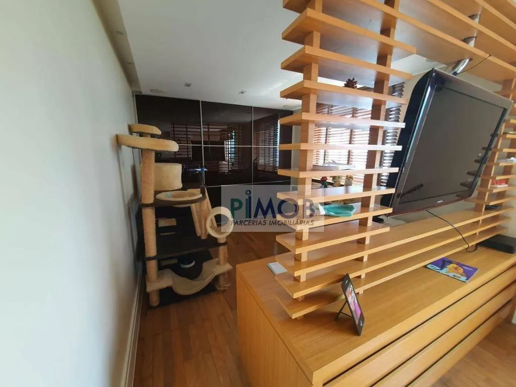 Furnished 260 m² apartment on the 23rd floor with 3 spots — photo 108
