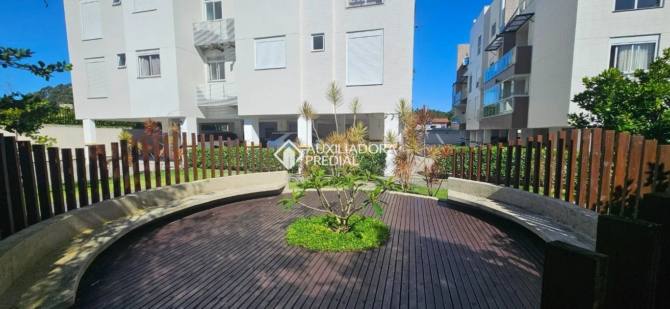 3-bedroom apartment with a private pool in Florianópolis — photo 48