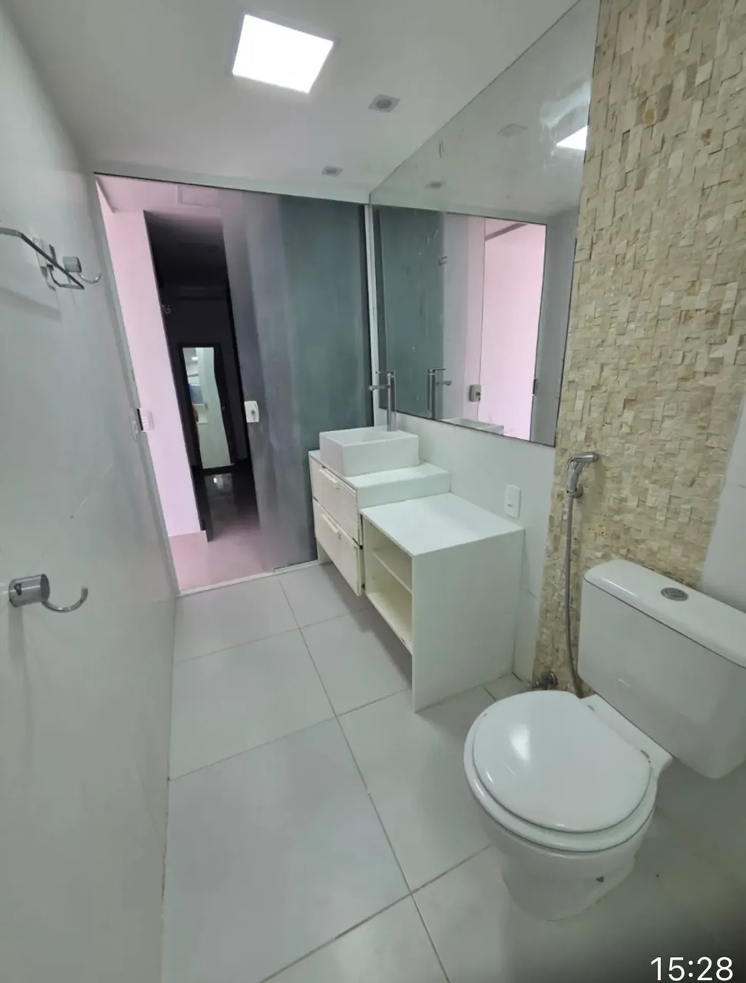 Unfurnished 3-bedroom apartment with terrace views — photo 26