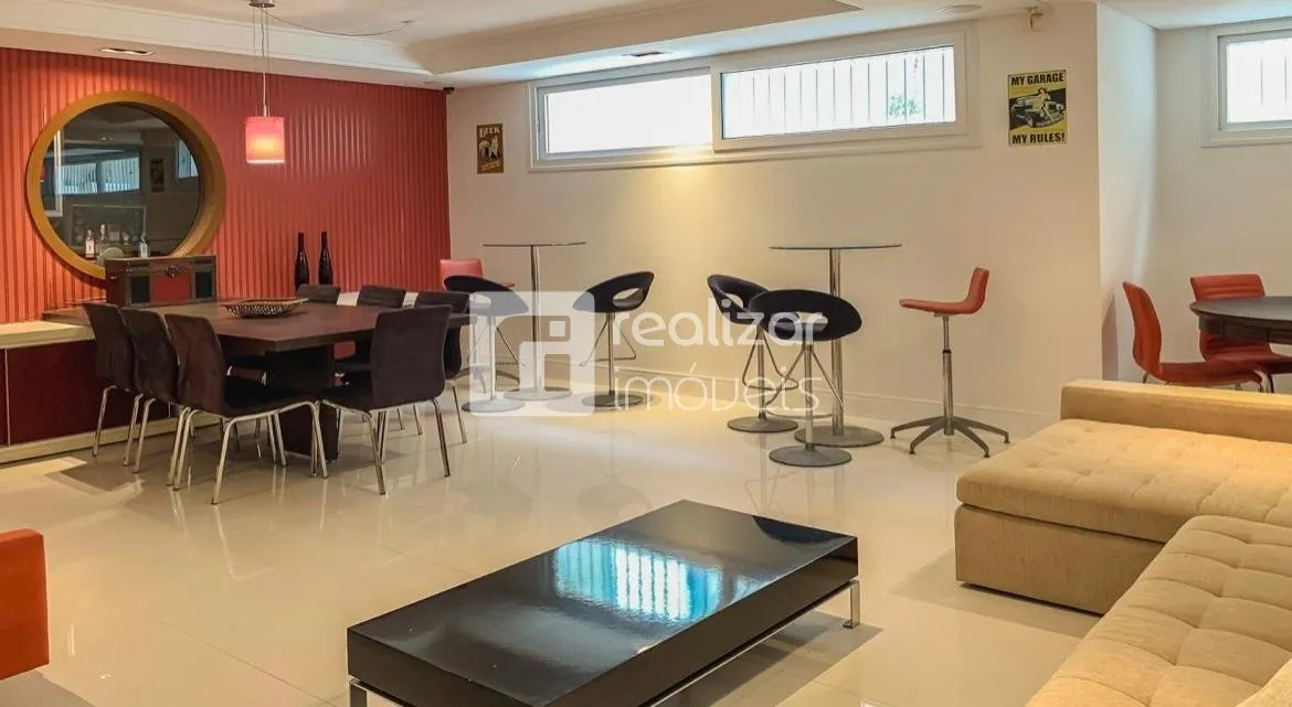 Casa mobiliada com 9 quartos e área externa privativa — photo 17