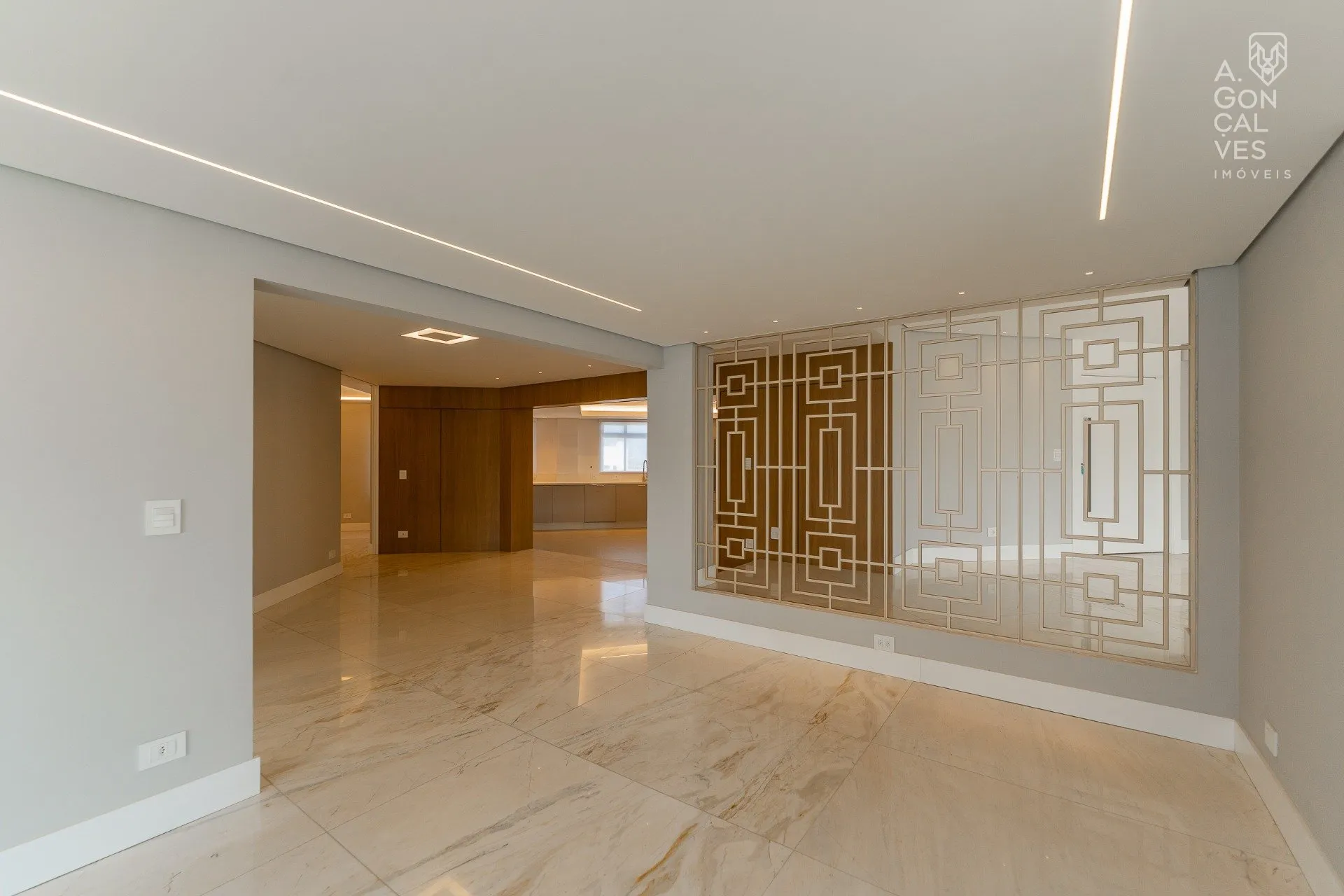 479 m² apartment with 4 bedrooms and 4 parking spaces — photo 19
