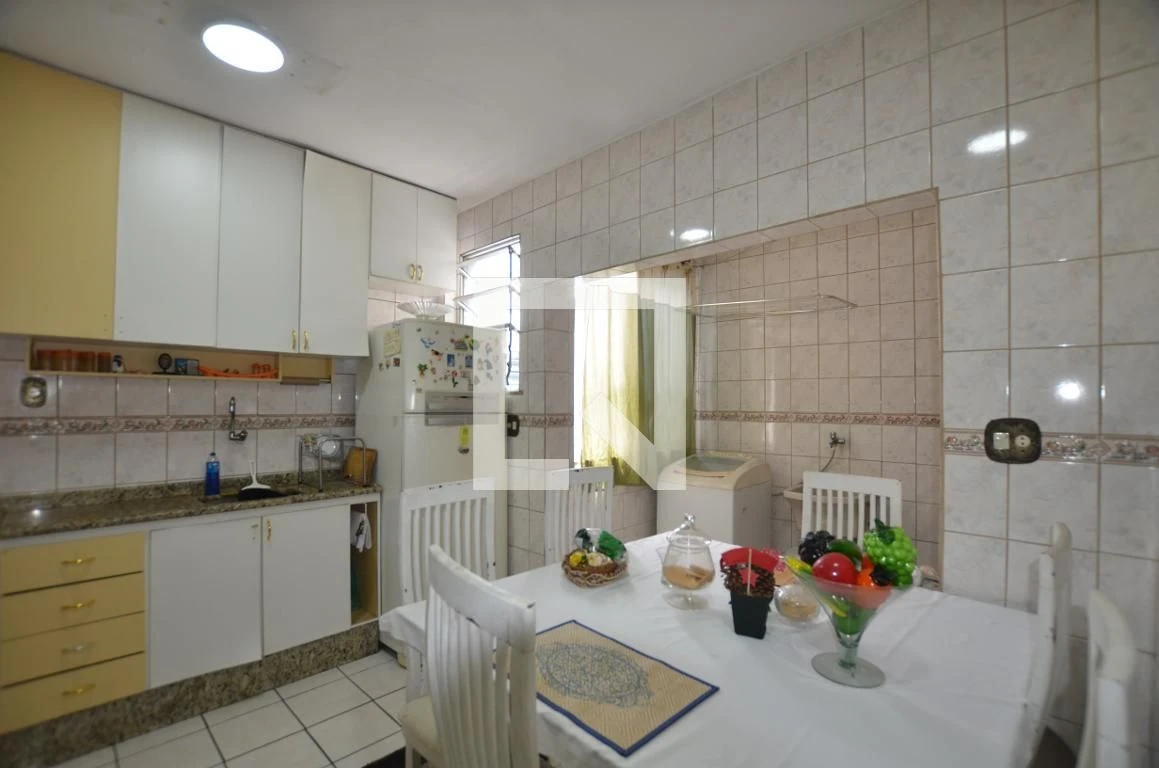 Apartamento com 2 quartos e cozinha fechada a gás — photo 5