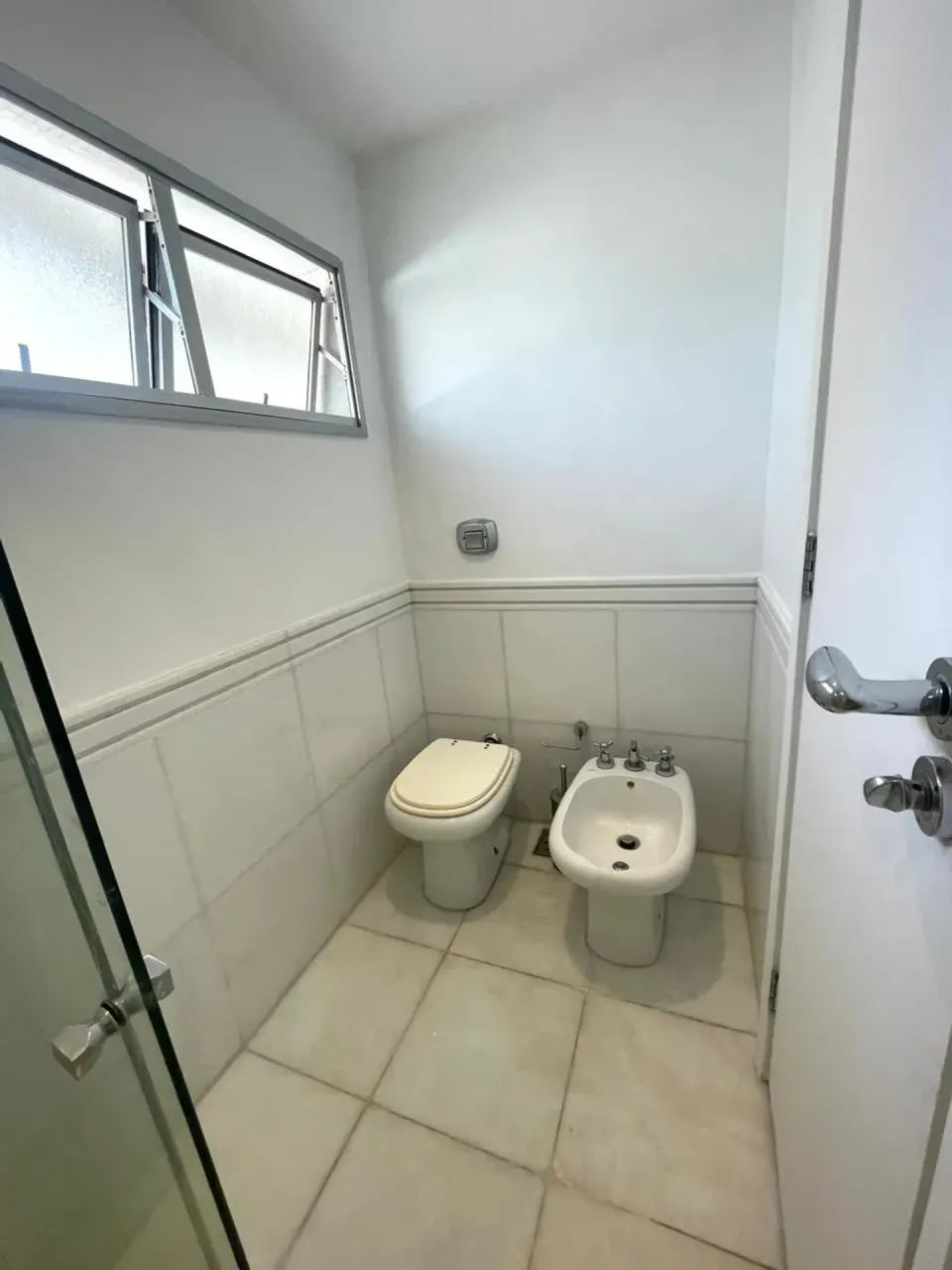 195 m² apartment with 3 bedrooms and glassed balcony — photo 11