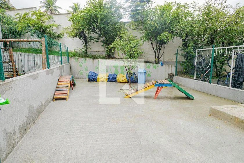 2-bedroom apartment in a building with a gym — photo 28