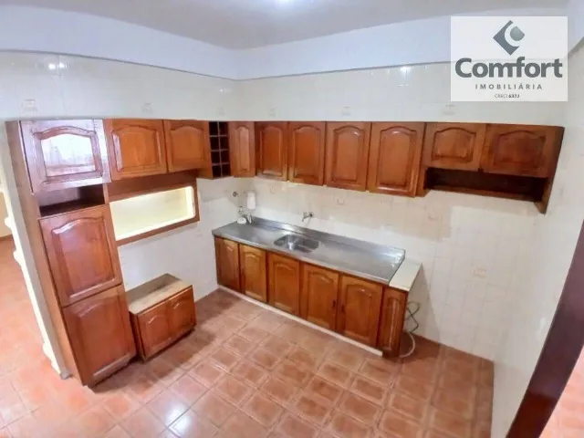 4-bedroom house, 250 m² — photo 2