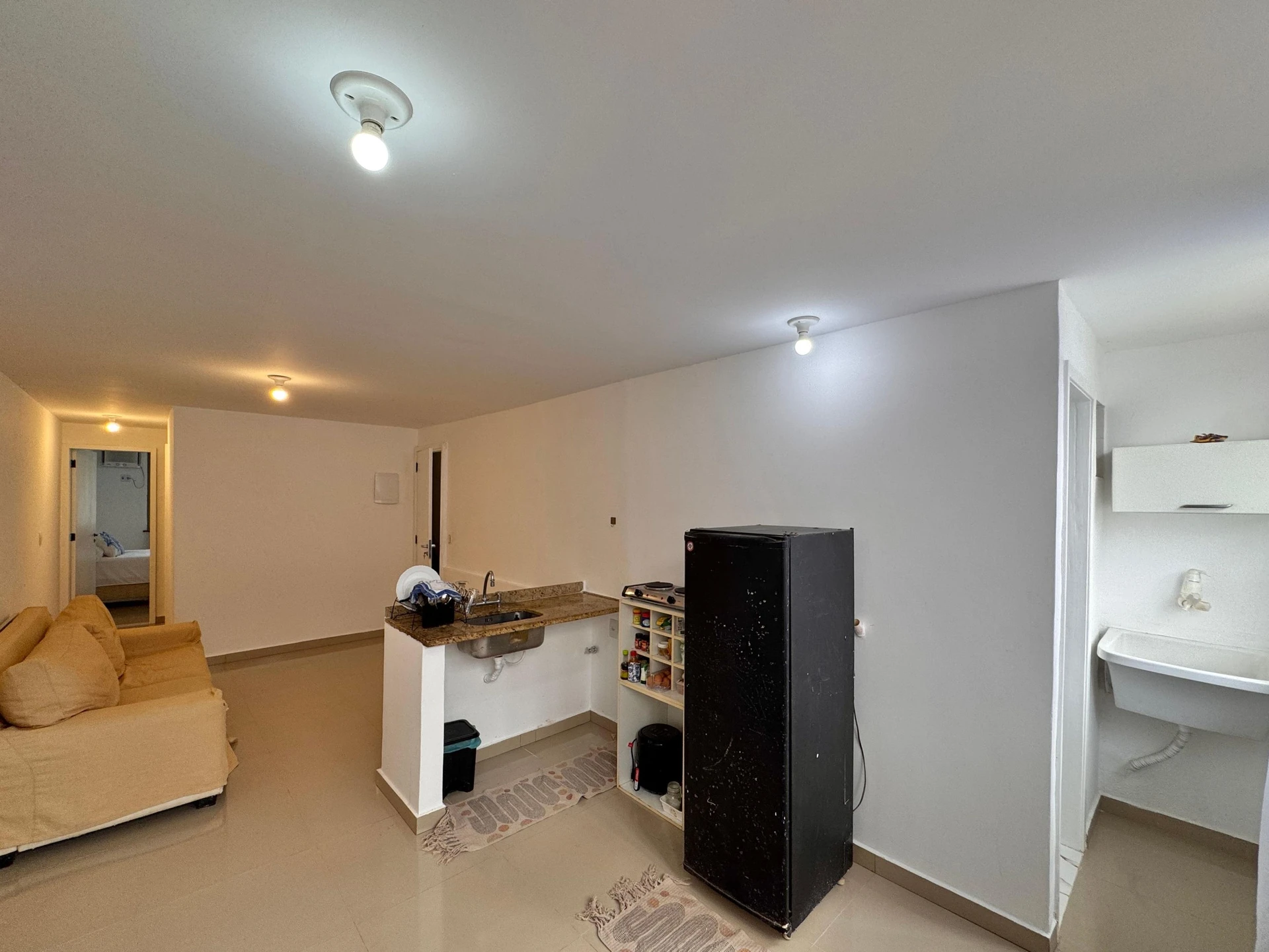 Furnished house with 2 bedrooms and open kitchen — photo 9