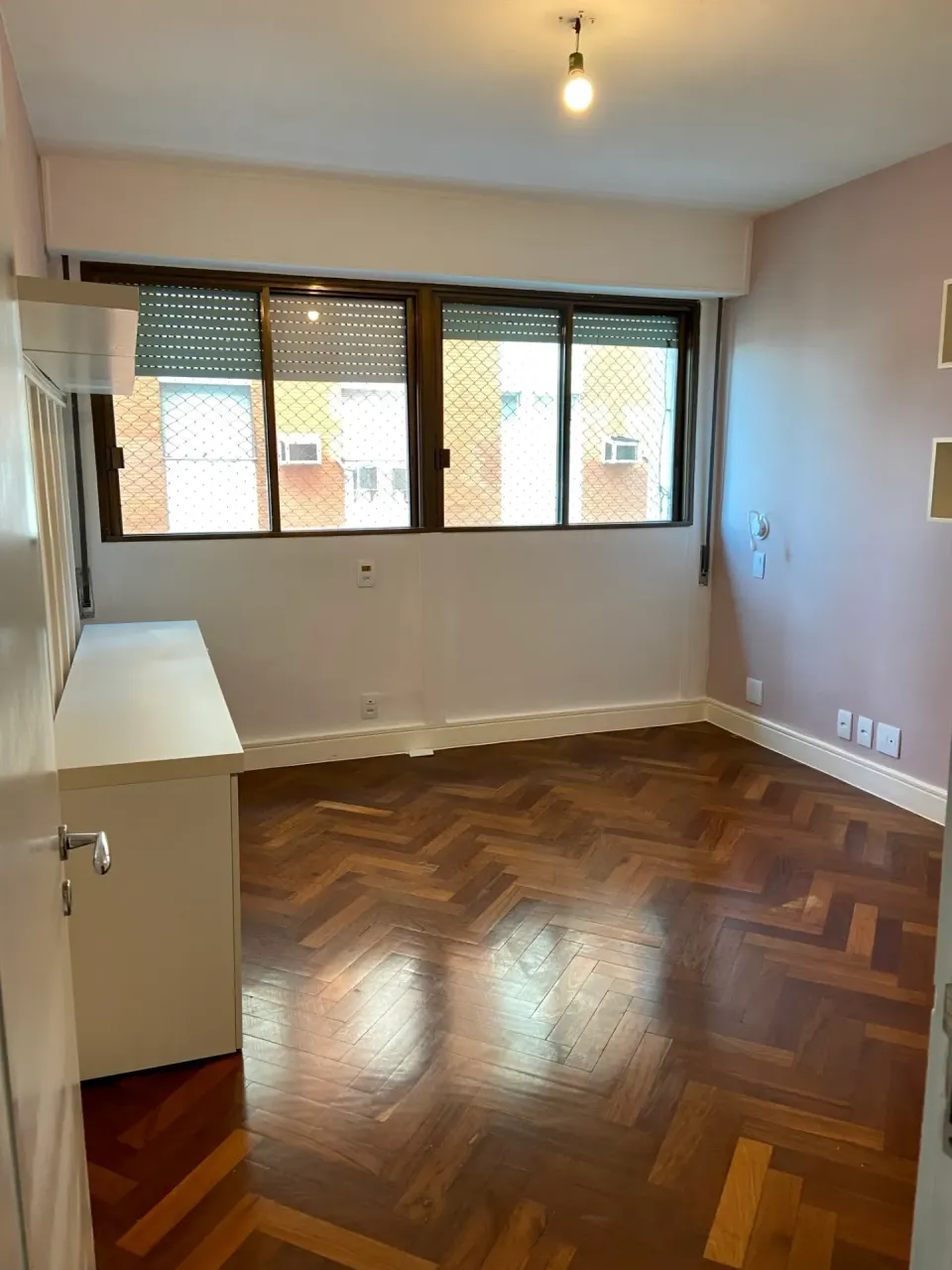 Apartamento con 3 habitaciones y balcón cerrado de vidrio — photo 9