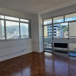 Ванна та 5 спалень: квартира 212 м² — photo 10