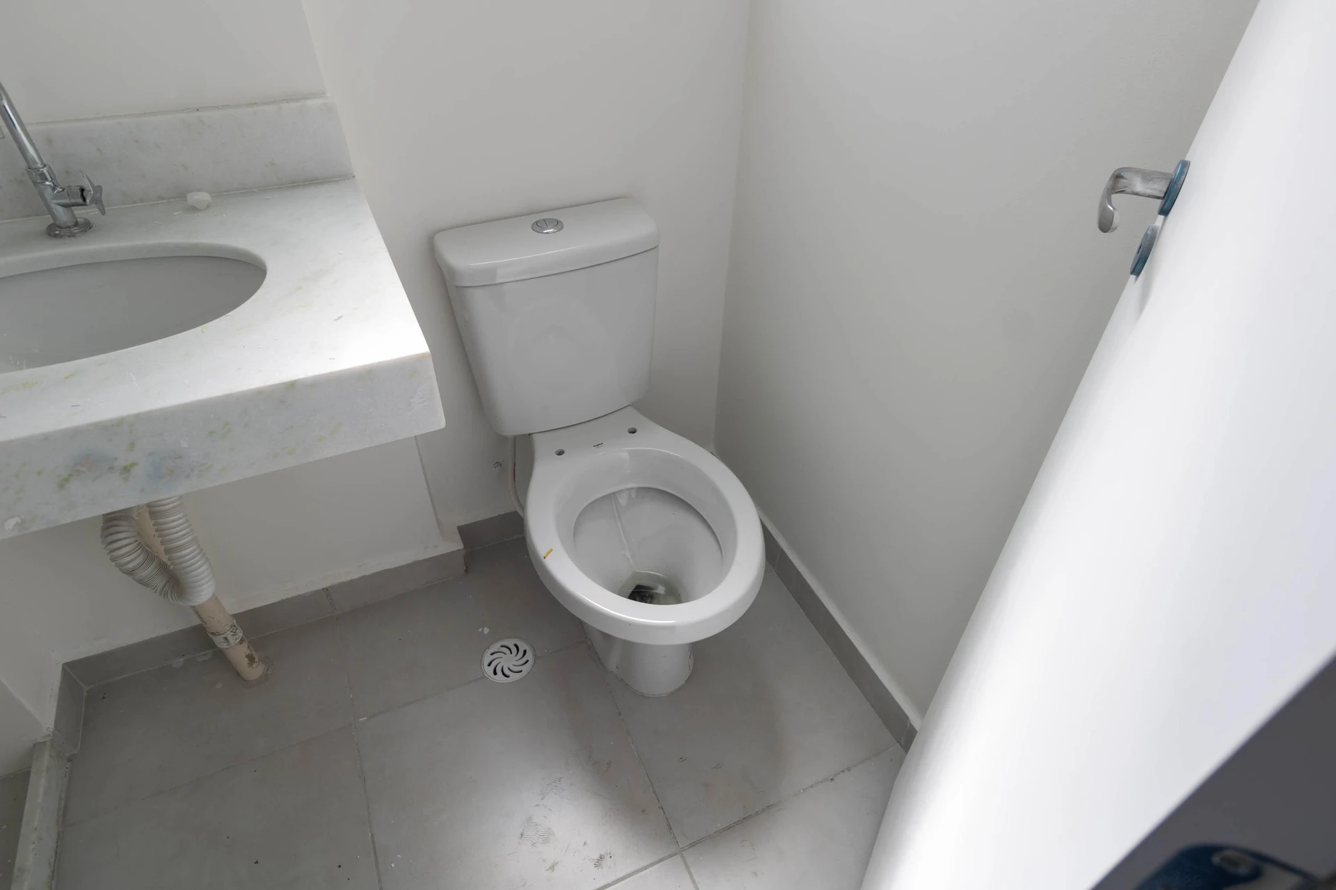 Apartment with 2 bedrooms, 1 en-suite and 1 parking spot — photo 70