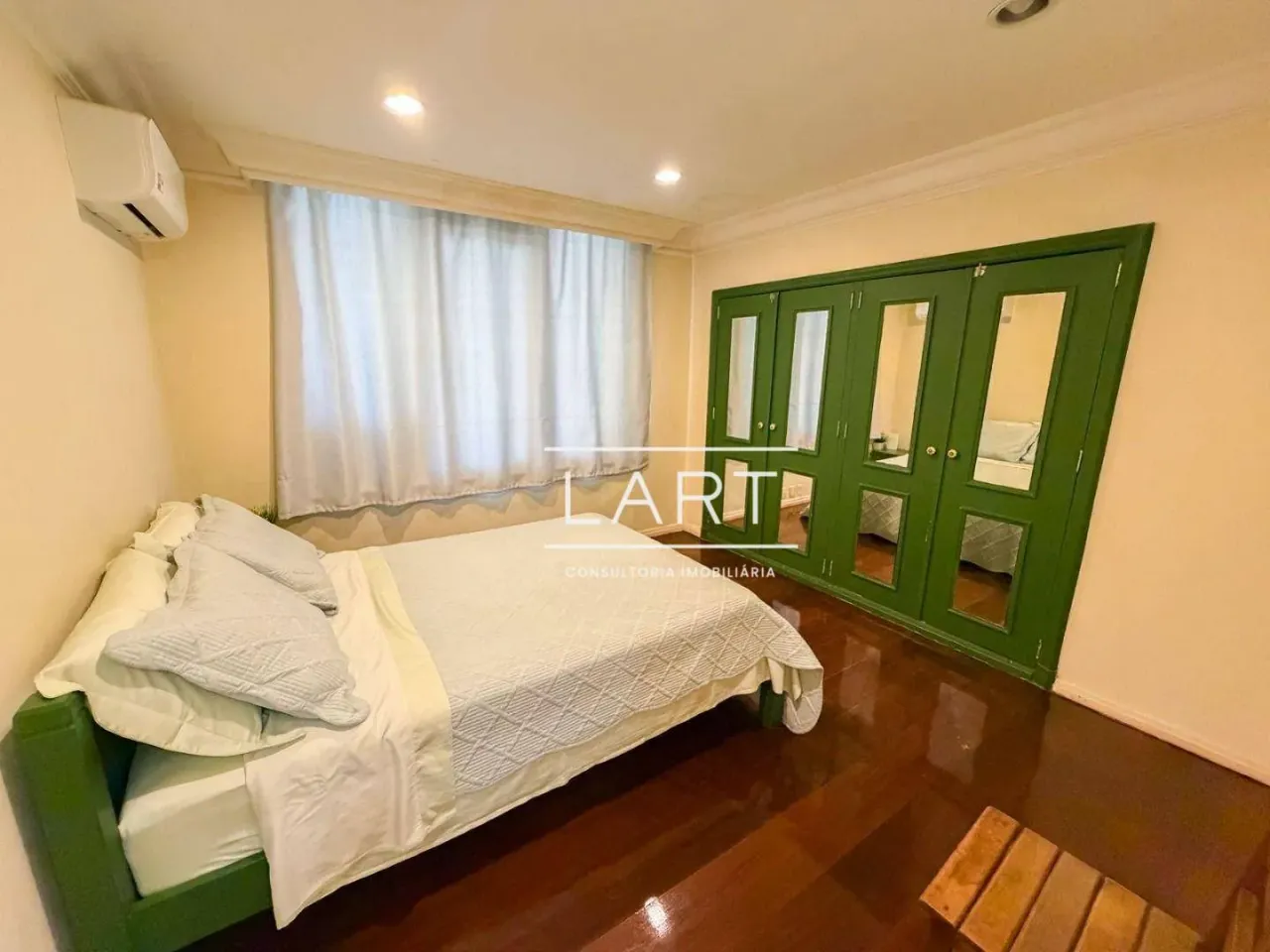 Furnished 3-bedroom apartment with a separate gas kitchen — photo 12