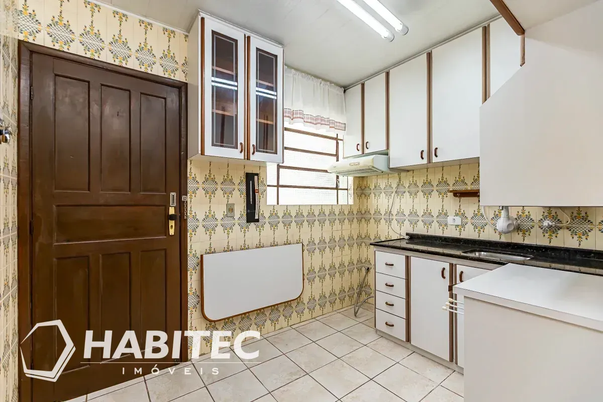 3-bedroom, 138 m² house in Curitiba — photo 11