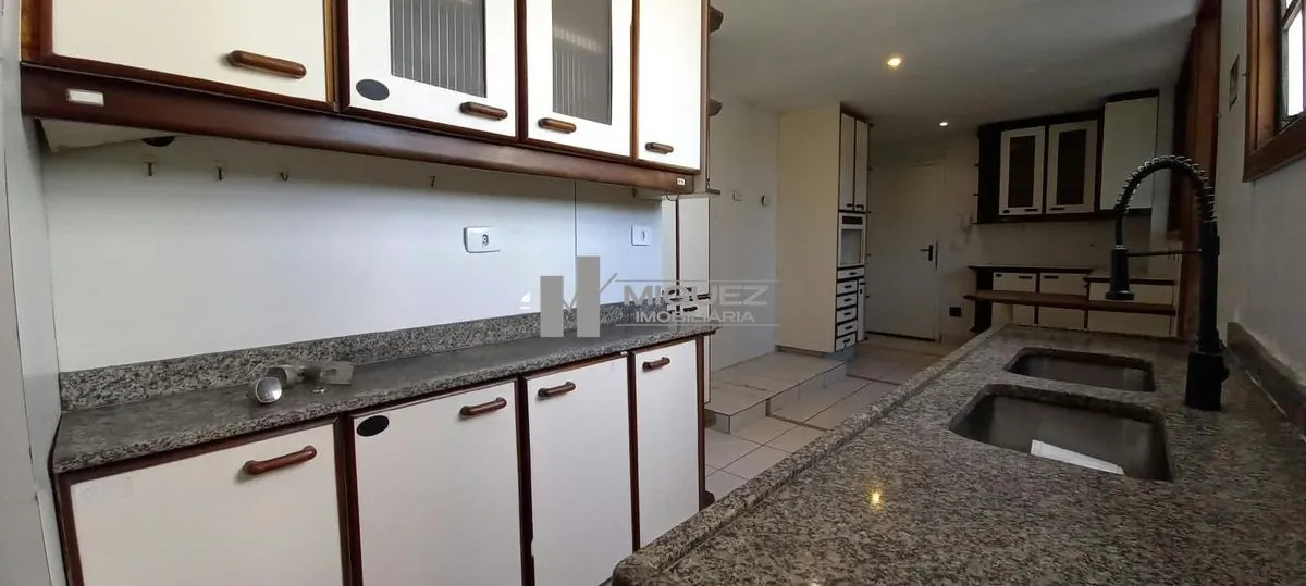 Apartamento de 190 m² com 3 quartos e vaga, cozinha fechada — photo 28